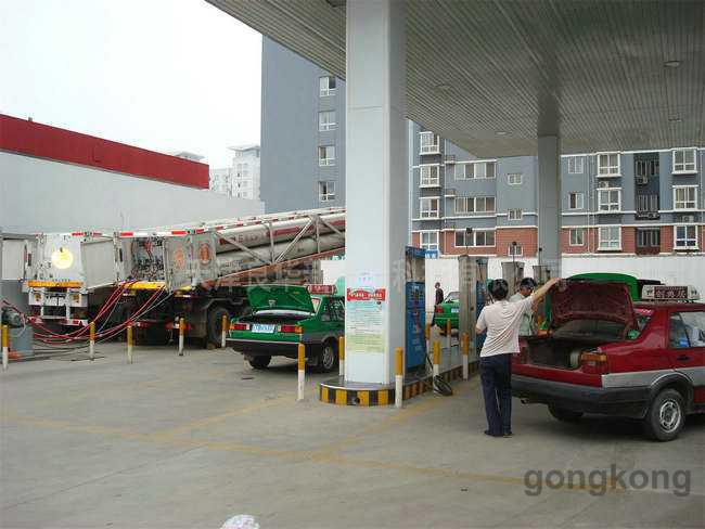 工控嵌入式工控機在加氣站的應用(圖1)